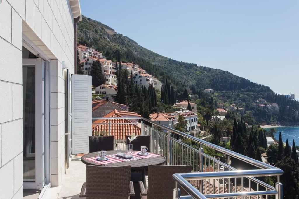 Apartments Villa Ari Dubrovnik Exterior photo